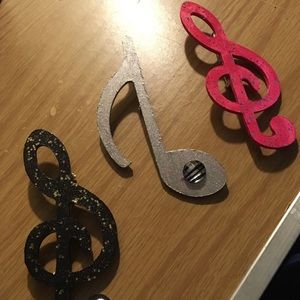 Musical brooch pin 🎼